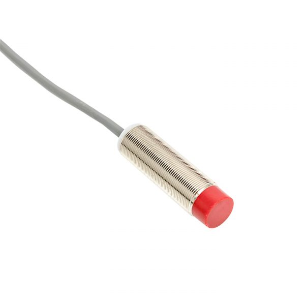 datchik-induktivnyj-beskontaktnyj-24v